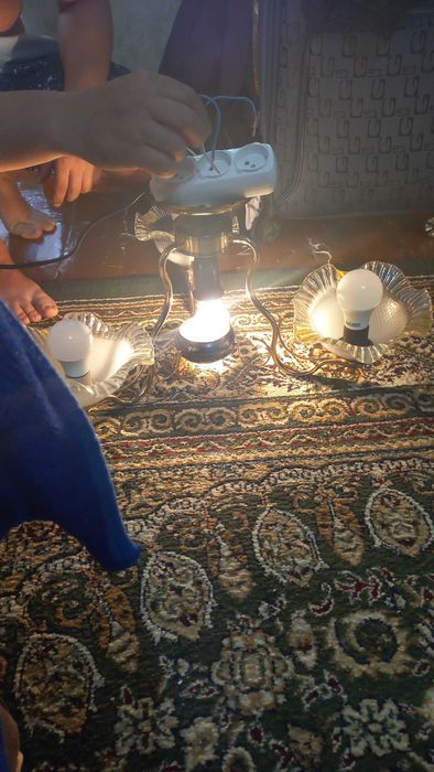 Продам люстру в хорошем ссстоянии