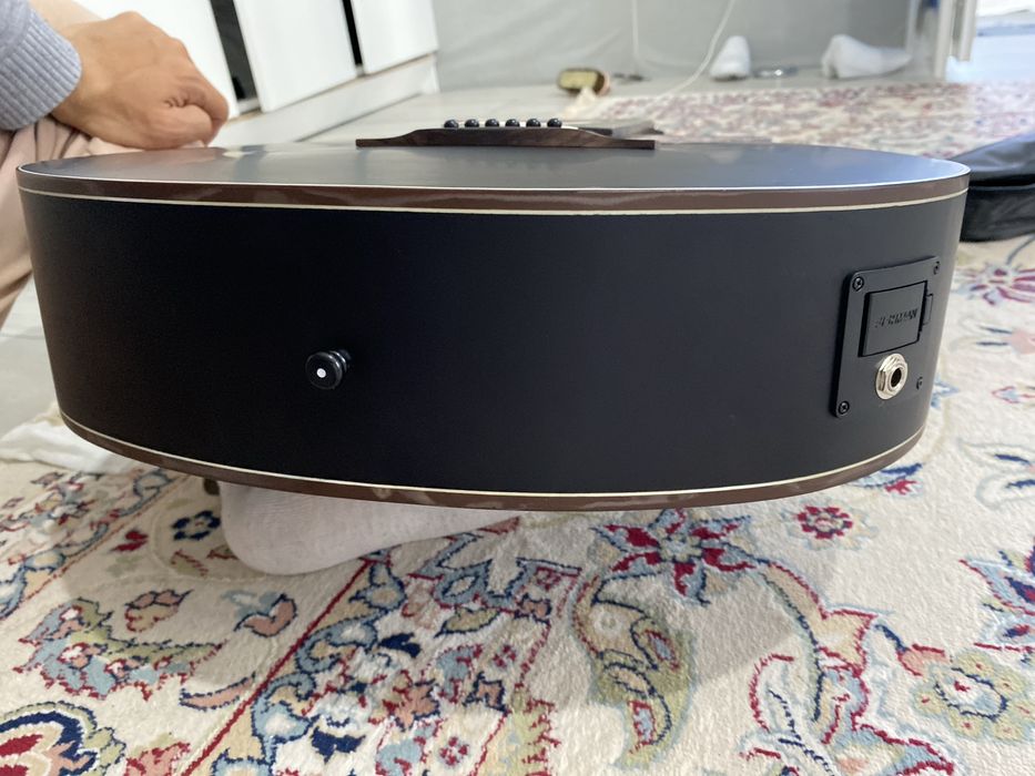 Продается гитара в отличном состоянии