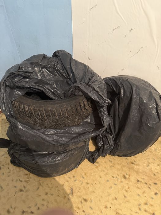 Шины зимние срочно 17размер