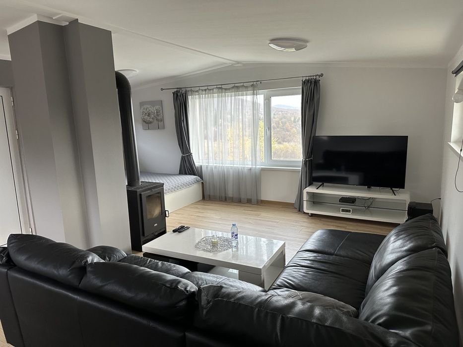 Дава се под наем Къща в София, Център - 60 кв.м за 357 € - Снимка #1