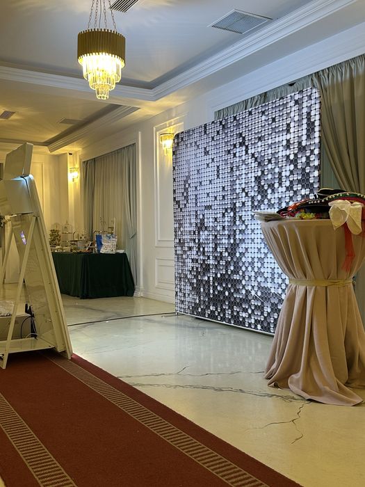Închiriere Oglindă Magică Photo Booth pentru Nunti, Botezuri și Majorate – București & Ilfov