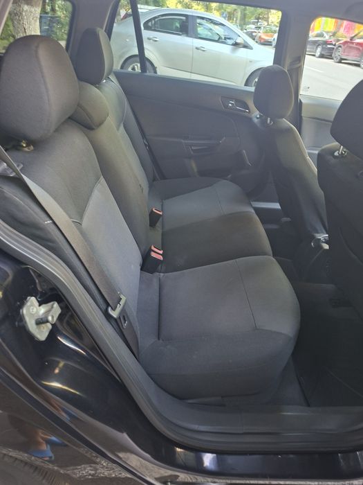 VIND Opel Astra H 2011