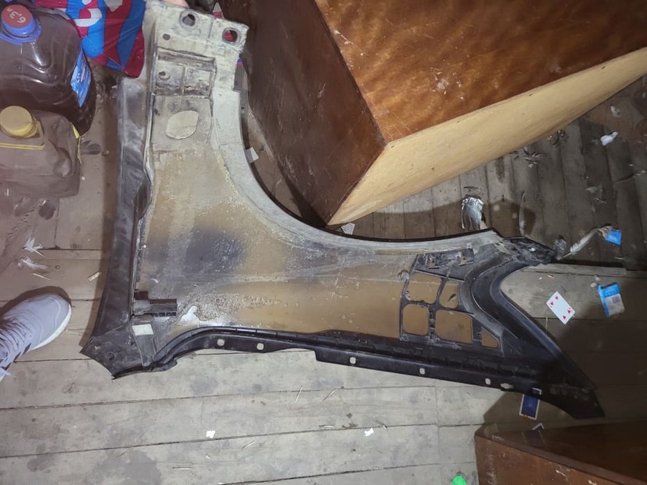 Бампер и крыло на туарег