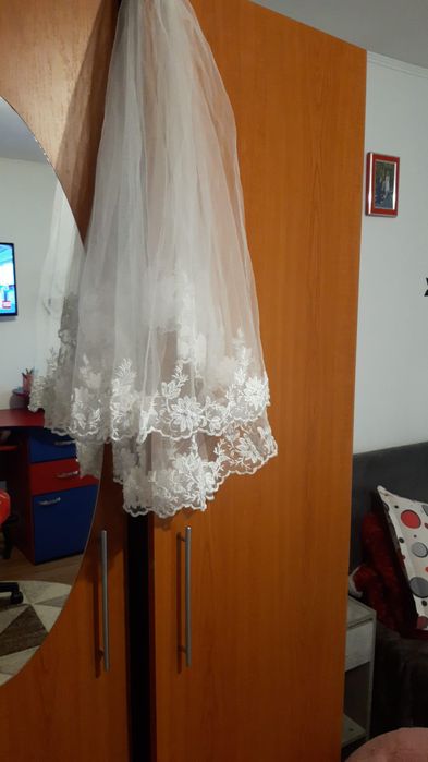 Vând rochie de mireasă stil prințesă