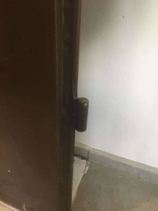 Метално крило за врата