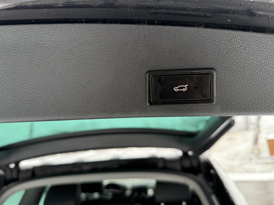 Vand sau Schimb  Touareg 3.0