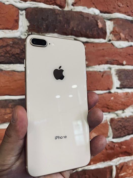 Iphone 8Plus gold / 256GB