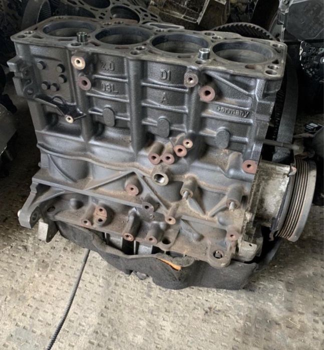 Motor bloc cbab Passat Golf Audi A4 03L021AH pistoane vibrochen baie