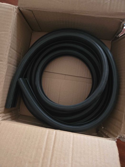 Cheder fereastra mobila 25-28mm pt geam Polyplastic 2metri