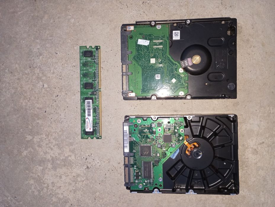 Два жостких диска по 1ТБ 1ТБ + Оперативная памаять бесплатно