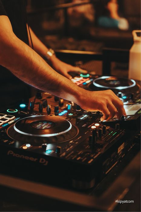 Диджейский контроллер Pioneer XDJ-XZ