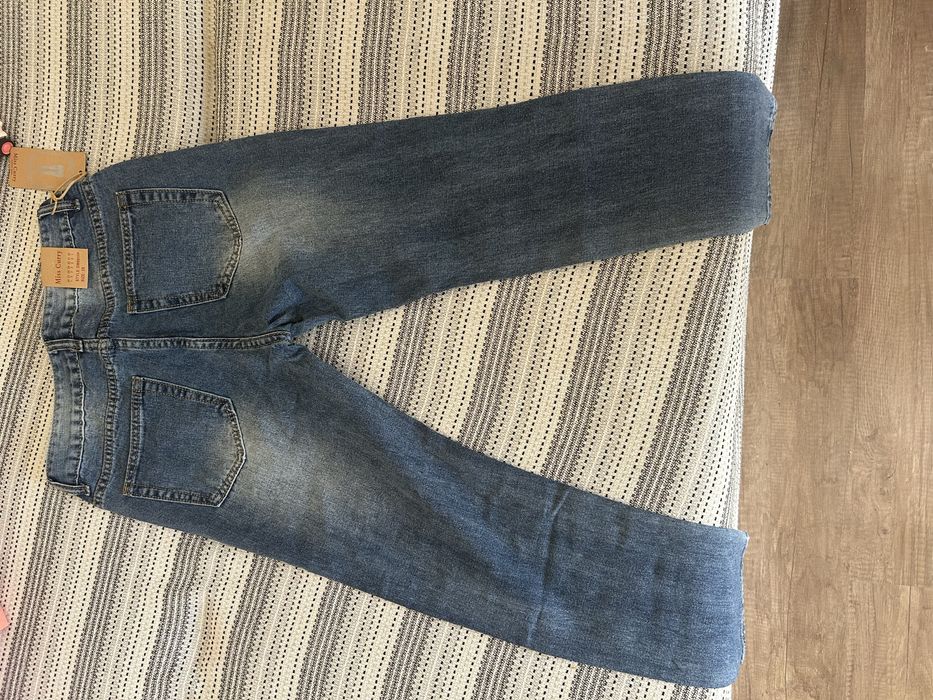 Дамски дънки.