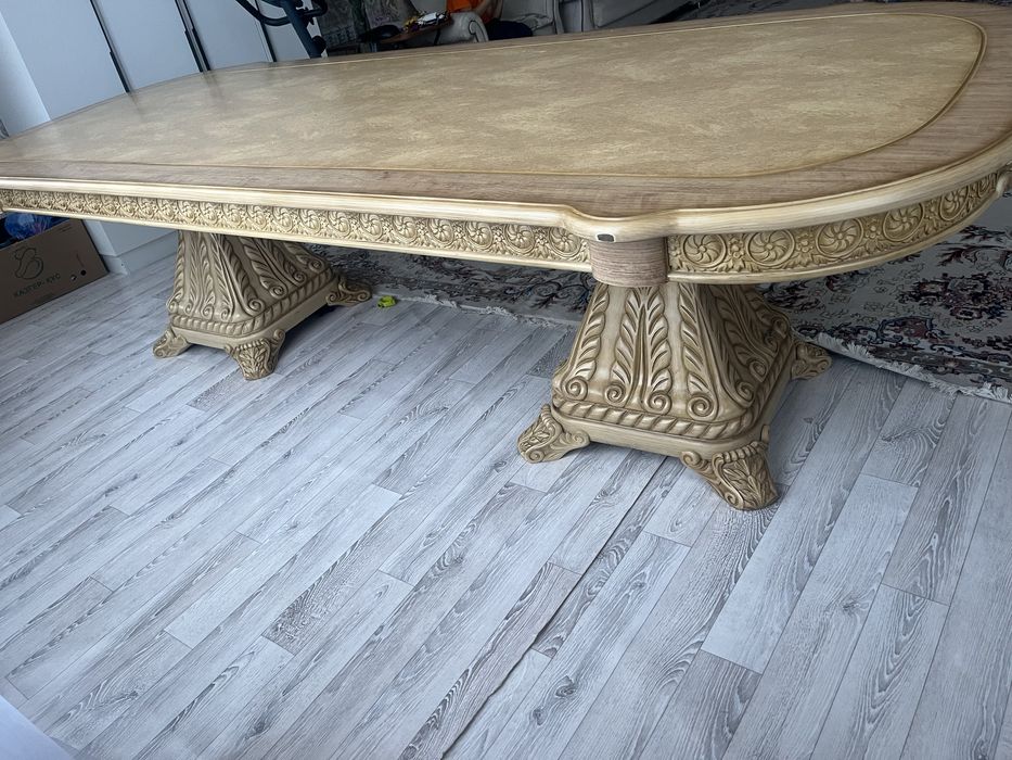 Продам стол дубовый 3 м * 1,20