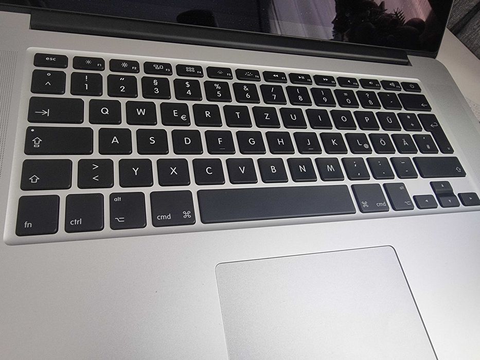 laptop apple macbook pro 2012 retina a1398 emc2512 fara baterie si ssd