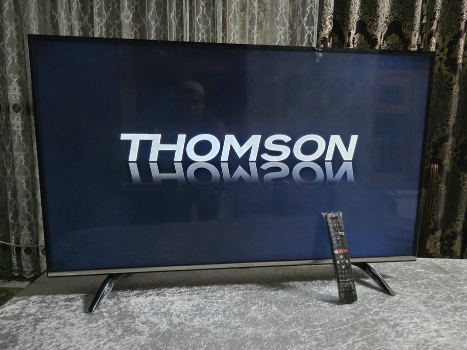 THOMSON Smart tv 50