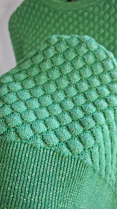 Изумрудная кофта от Brinkers