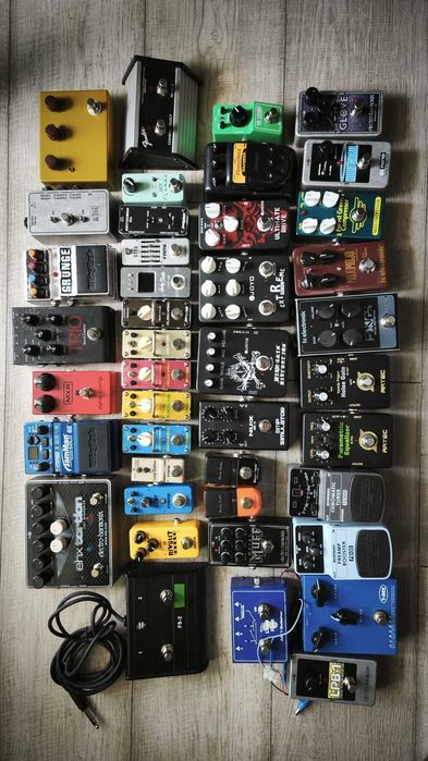 Pedala chitare electrice bass Behringer Fender VOX MXR Dunlop Blackstar