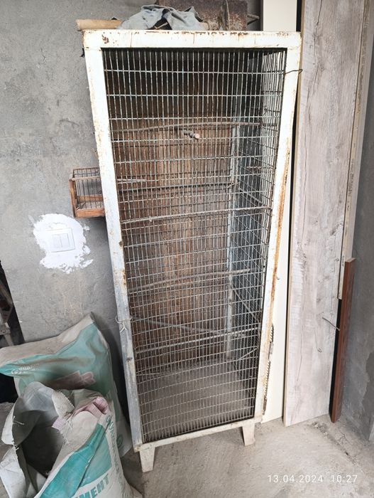 Кафас сотилади темирдан ясалган бакуввт