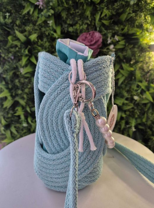 Ръчно изработена чанта с перлена дръжка