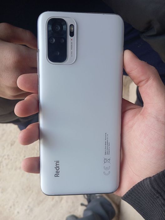 Телефон и часы обмен либо продаж