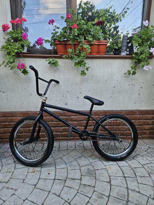Vând Bmx Custom!