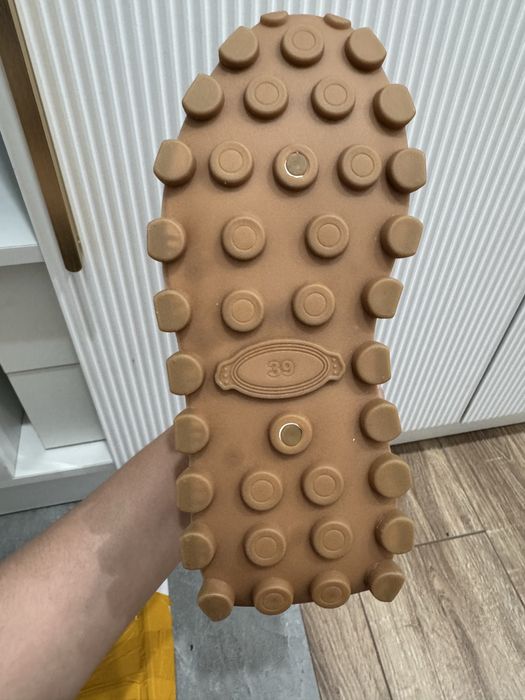 Кроссовки 39 размера