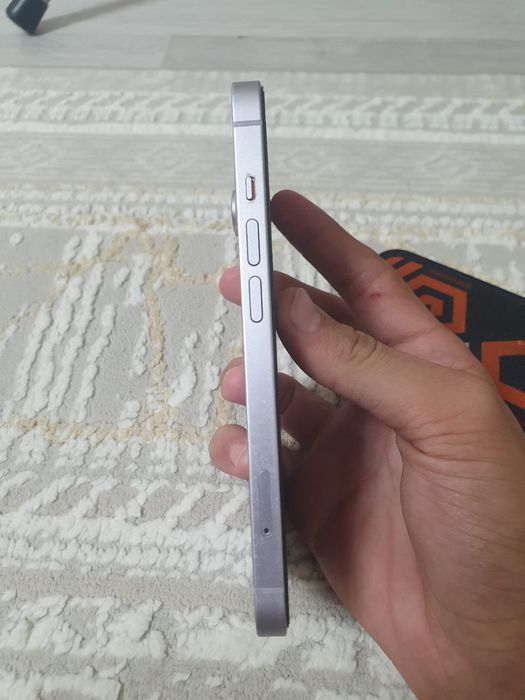 iPhone 14 разбитый