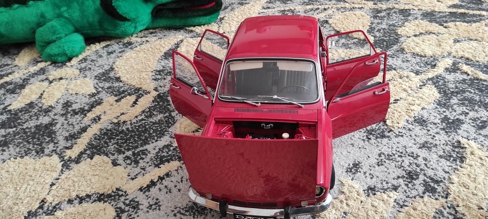 Macheta Dacia 1300 scara 1:8