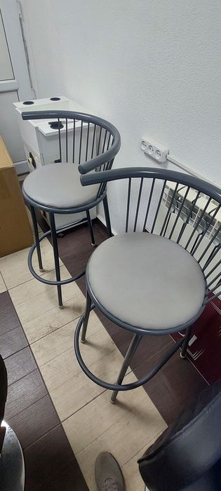 Продается барные стулья