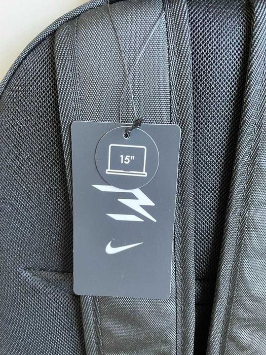 Спортна раница на Nike
