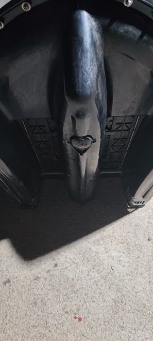 Лодка за захранка Carponizer