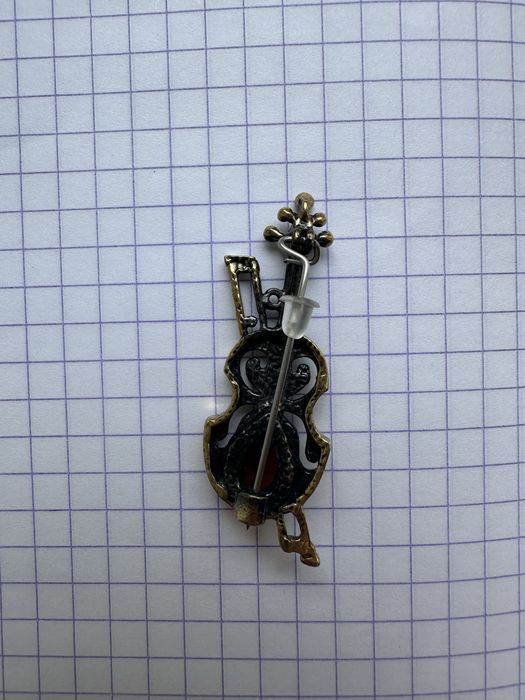Брошка кулон скрипка