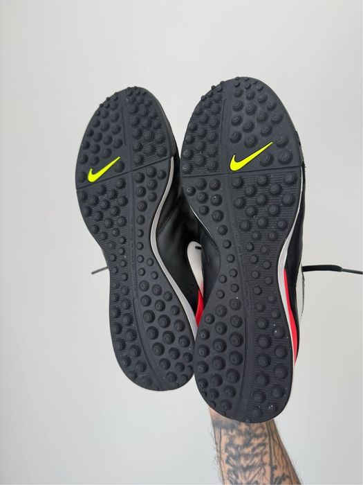 Сороконожки Nike TiempoX