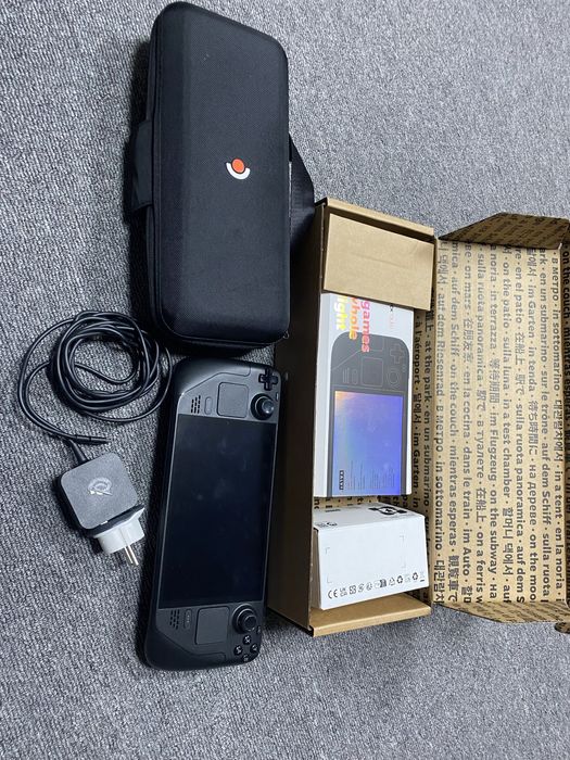 Продам Steam Deck Oled в идеальном состоянии