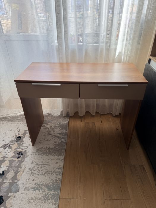 Продам стол в отличном состоянии