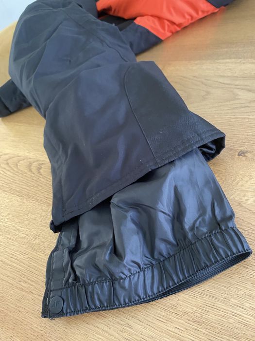 Geaca si pantaloni de schi 4F - mărime 164 (vârstă 11-13 ani)