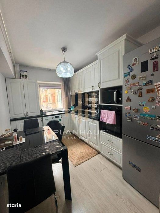 Apartament 3 camere  Etaj 1, Bulevardul București, zona Don Pio