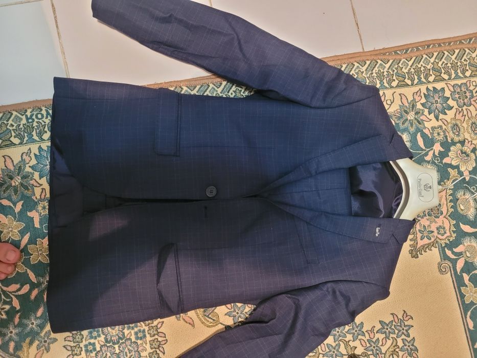 Продам Костюм Двойка