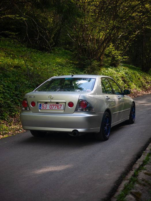 1999 Lexus is200 manual
