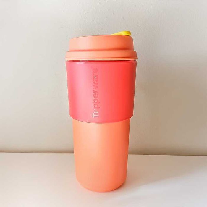 Чаша за кафе 490 мл Tupperware с капак и гумен пръстен