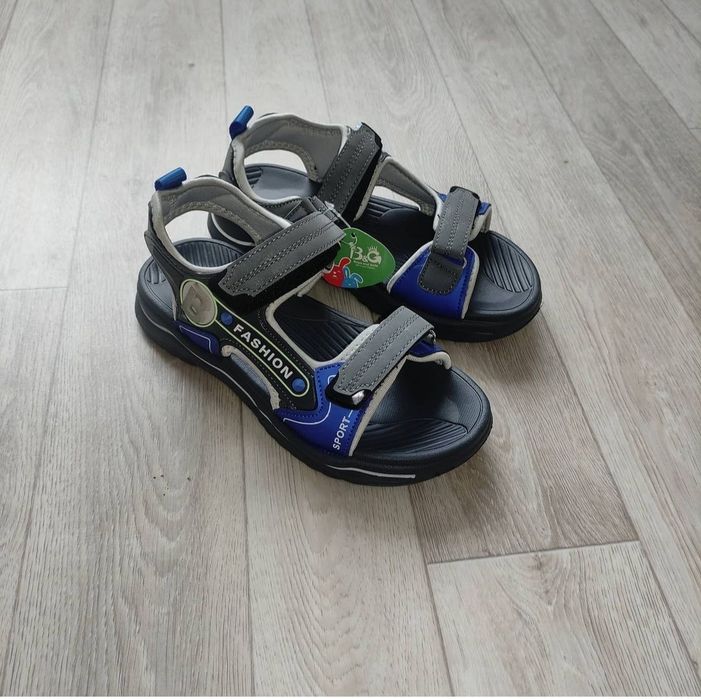 Продам обувь на мальчика