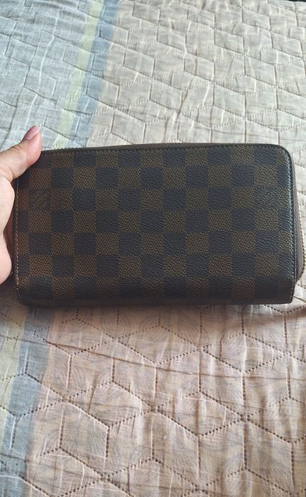 Llouis Vuitton портфейл