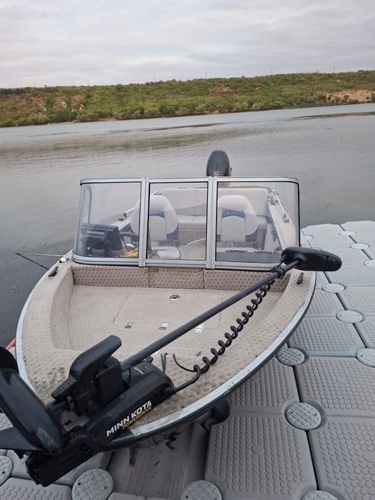 Barca de pescuit si agrement din aluminiu STAR CRAFT (USA)