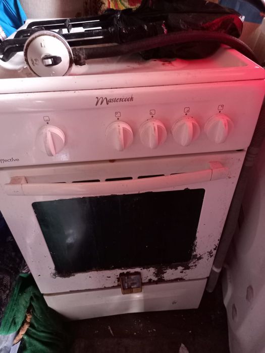 Продам газ плиту с баллонами