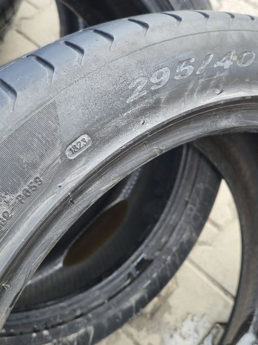 295 40 20 Pirelli