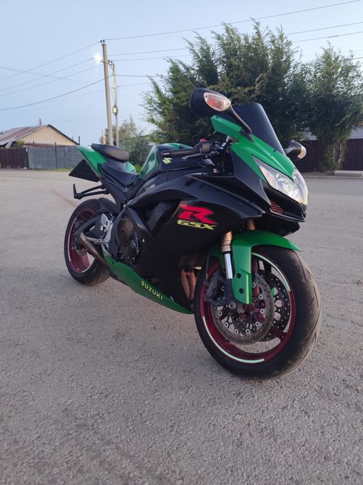 Продам Suzuki GSXR 600