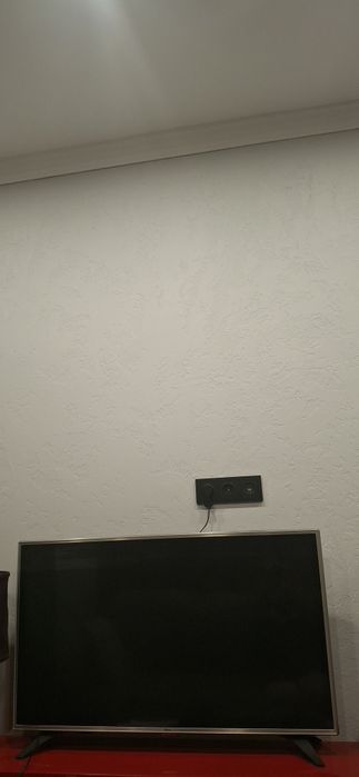 Продам телевизор LG