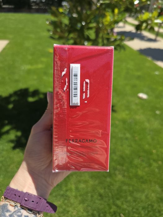 Parfum Ferragamo pentru bărbați.