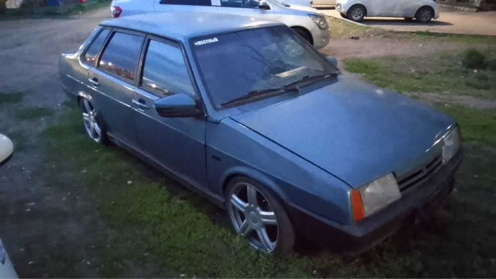 Продам 21099 или диски отдельно