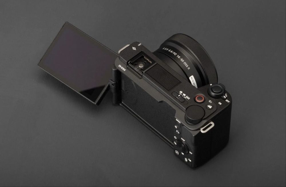 Продам камеру Sony ZV E10